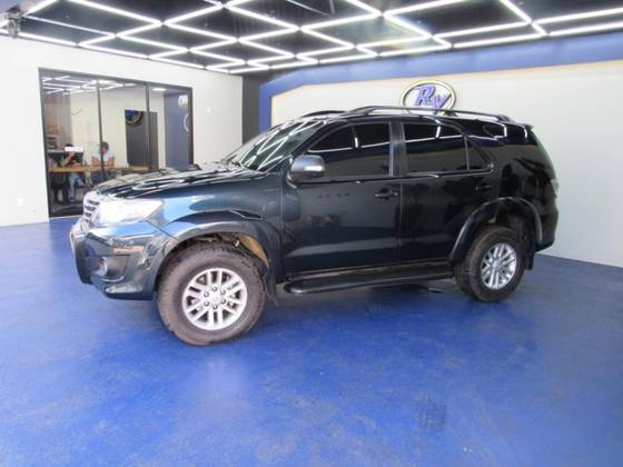 TOYOTA HILUX 2.7 SRV 4X4 CD 16V FLEX 4P AUTOMÁTICO